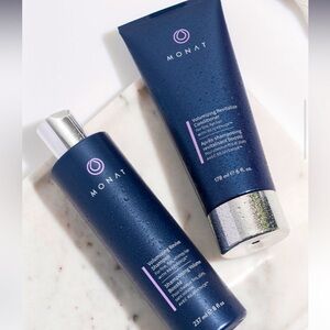 MONAT Volumizing Revive Shampoo and Conditioner Set